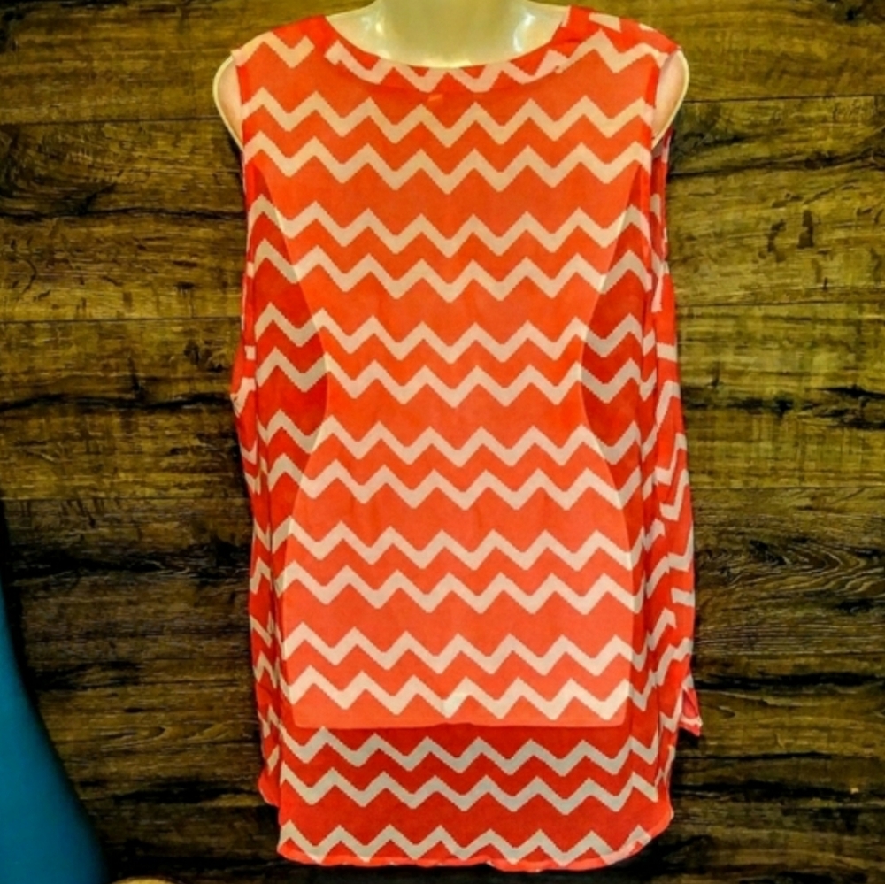 Live For Truth Top Size 2X High Low Shark Bite - Picture 6 of 13